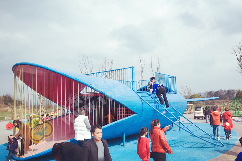 陜西戶外非標(biāo)定制游樂(lè)設(shè)備